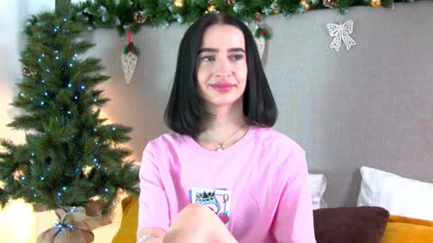Snapshot of mariamenson chatting on December 2024 09:31:02 PM MariaMenson online show from December 2024 09:31:02 PM