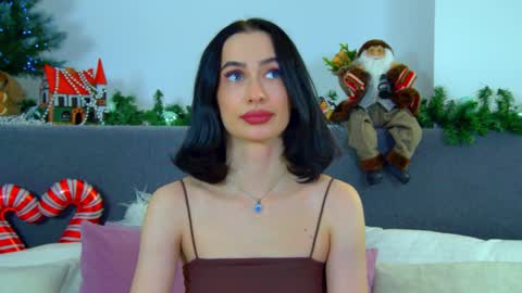 Snapshot of mariamenson chatting on December 2024 08:54:01 PM MariaMenson online show from December 2024 08:54:01 PM