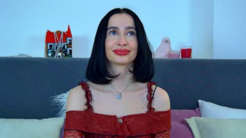 Snapshot of mariamenson chatting on January 2025 03:37:02 AM MariaMenson online show from January 2025 03:37:02 AM