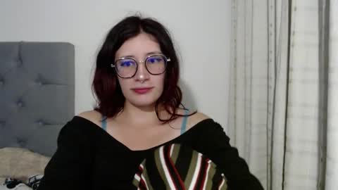 Snapshot of mariana124_ chatting on January 2025 03:29:02 AM Mariana online show from January 2025 03:29:02 AM