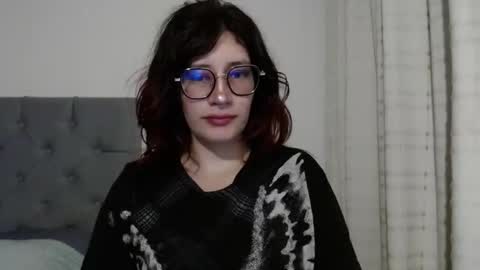 Snapshot of mariana124_ chatting on February 2025 09:50:02 PM Mariana online show from February 2025 09:50:02 PM