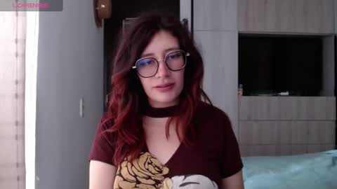 Snapshot of mariana124_ chatting on February 2025 03:47:01 PM Mariana online show from February 2025 03:47:01 PM