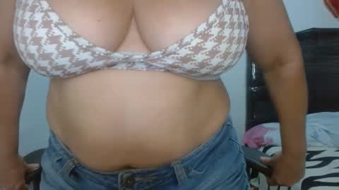 Snapshot of mariana995649 chatting on January 2025 08:18:02 PM mariana995649 online show from January 2025 08:18:02 PM