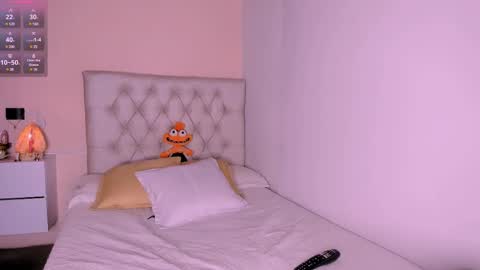 Snapshot of mariana__roe chatting on March 2025 12:53:01 AM Mariana Roe online show from March 2025 12:53:01 AM