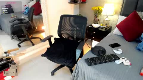 Mar y online show from September 2025 03:15:02 PM