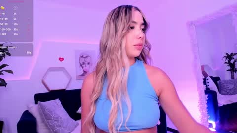 Snapshot of mariana_es chatting on February 2025 12:17:01 AM Mariana online show from February 2025 12:17:01 AM