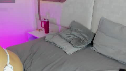Snapshot of mariana_jhones_ chatting on October 2025 02:06:02 PM Mariana online show from October 2025 02:06:02 PM