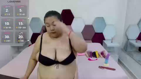 mariana online show from October 2025 06:09:01 PM