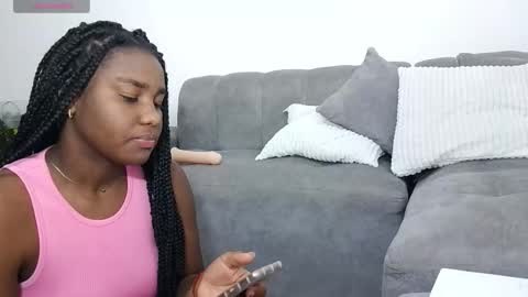 Snapshot of marianaee chatting on September 2025 05:12:01 AM marianaee online show from September 2025 05:12:01 AM