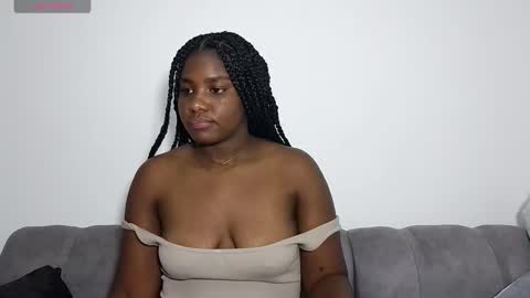 Snapshot of marianaee chatting on October 2025 06:36:02 AM marianaee online show from October 2025 06:36:02 AM