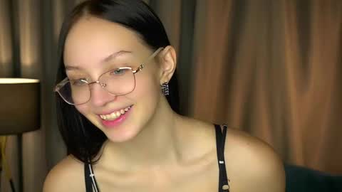 Rachel online show from November 2025 09:53:01 PM