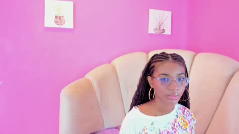 marianrosse online show from October 2025 08:38:02 PM