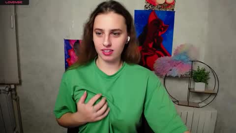 Mariia online show from October 2025 12:50:02 PM