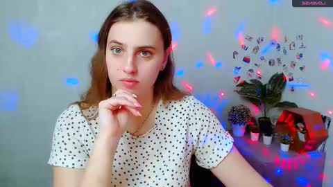 Snapshot of mariatess_ chatting on December 2025 01:18:01 PM Mariia online show from December 2025 01:18:01 PM