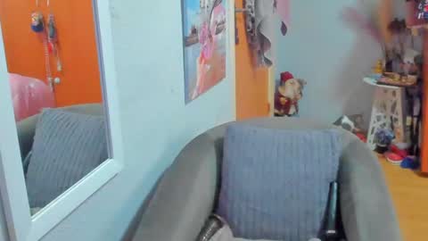 Snapshot of marie_marie03 chatting on January 2025 09:50:02 AM Marie   online show from January 2025 09:50:02 AM