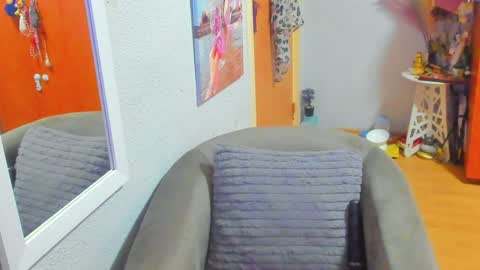 Snapshot of marie_marie03 chatting on February 2025 09:46:02 AM Marie   online show from February 2025 09:46:02 AM