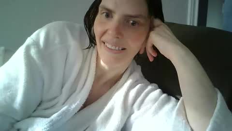 Snapshot of mariejojo chatting on November 2025 03:45:01 PM Mariejojo online show from November 2025 03:45:01 PM