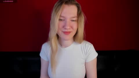 Snapshot of mariel_brown chatting on September 2025 08:15:02 AM mariel_brown online show from September 2025 08:15:02 AM