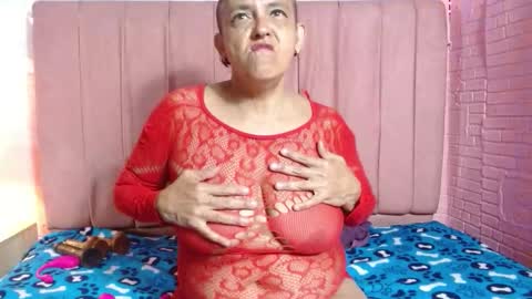 Snapshot of marielahorny303av chatting on January 2026 01:15:01 PM marielahorny303av online show from January 2026 01:15:01 PM