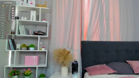 Snapshot of mariespence chatting on February 2025 09:32:02 AM Sophia is hereTry my private online show from February 2025 09:32:02 AM