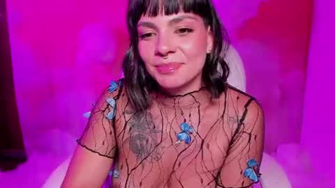Amelie online show from July 2026 02:32:01 AM