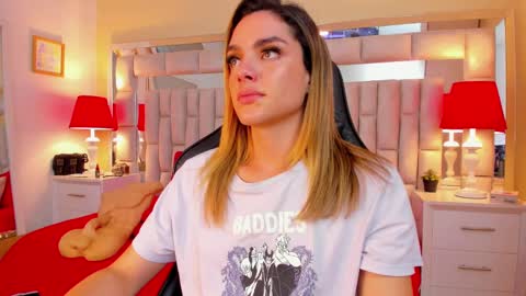 mariiahneedles online show from January 2025 01:31:02 AM