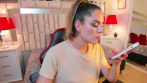 mariiahneedles online show from February 2025 03:44:01 AM