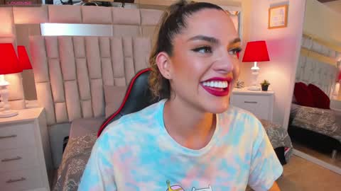 mariiahneedles online show from February 2025 10:33:01 PM