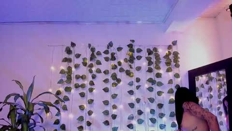 Maryyy online show from February 2025 06:13:01 PM