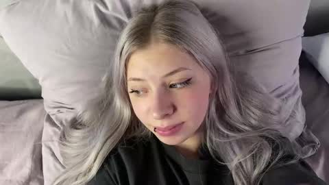 Mariko and Rin online show from January 2025 10:53:02 AM