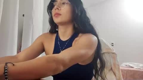 marilove40925 online show from October 2025 10:43:02 PM