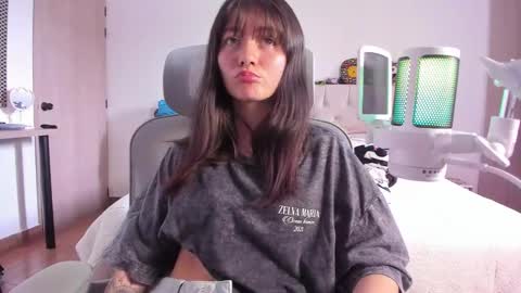 Marin kitoko online show from October 2025 05:13:02 PM