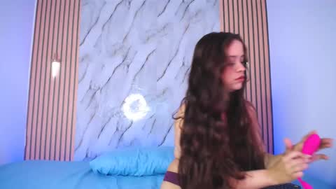 Snapshot of marinella16 chatting on October 2025 01:55:02 PM Marinella16 online show from October 2025 01:55:02 PM