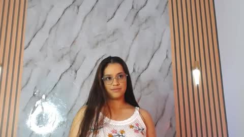 Snapshot of marinella16 chatting on October 2025 09:27:01 PM Marinella16 online show from October 2025 09:27:01 PM