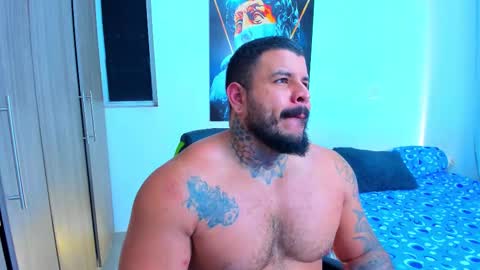 Mario Teran online show from November 2025 04:00:01 AM