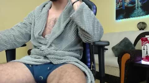 marioslim online show from December 2024 04:48:02 PM