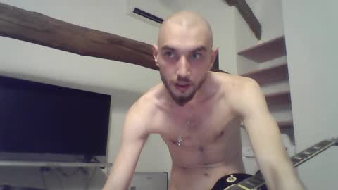 Snapshot of mariusbornofsin chatting on December 2025 10:41:02 PM mariusbornofsin online show from December 2025 10:41:02 PM