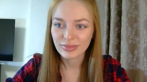 Snapshot of mariwell chatting on April 2026 08:25:02 PM mariwell online show from April 2026 08:25:02 PM