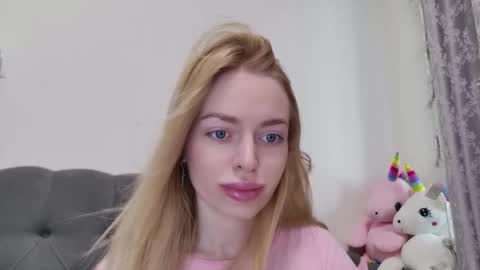 Snapshot of mariwell chatting on May 2026 02:42:02 AM mariwell online show from May 2026 02:42:02 AM
