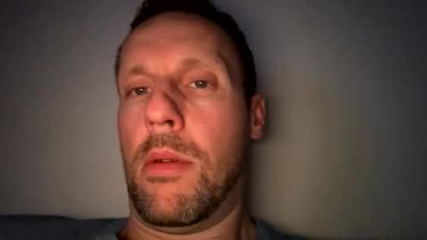 Mark online show from December 2025 10:27:02 PM