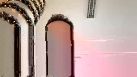 Mark online show from December 2025 12:11:02 PM