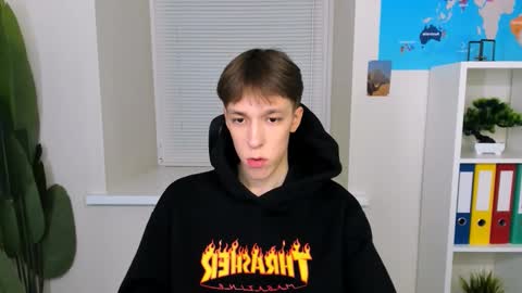 Mark online show from October 2025 10:48:02 AM