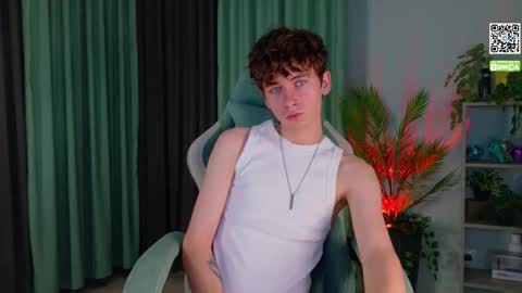 Snapshot of mark_safr chatting on January 2026 08:01:02 PM Mark online show from January 2026 08:01:02 PM