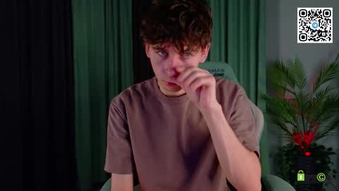 Snapshot of mark_safr chatting on March 2026 05:37:02 PM Mark online show from March 2026 05:37:02 PM