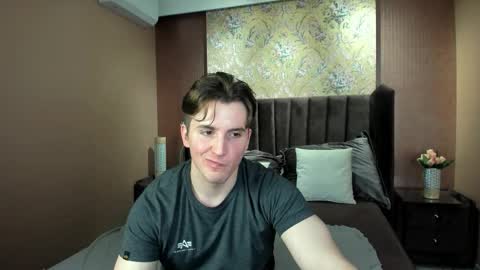 Mark online show from November 2025 09:30:01 AM