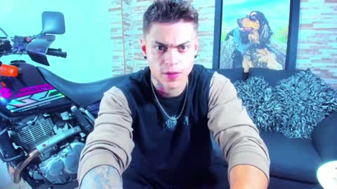 Snapshot of marko_toro__ chatting on December 2024 02:15:02 AM Sebastian online show from December 2024 02:15:02 AM