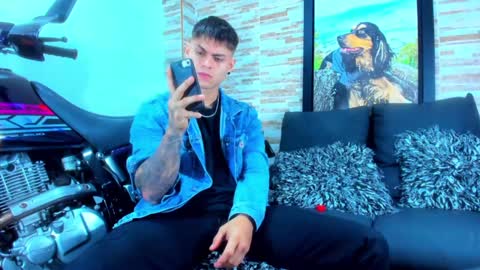 Snapshot of marko_toro__ chatting on January 2025 02:25:01 AM Sebastian online show from January 2025 02:25:01 AM