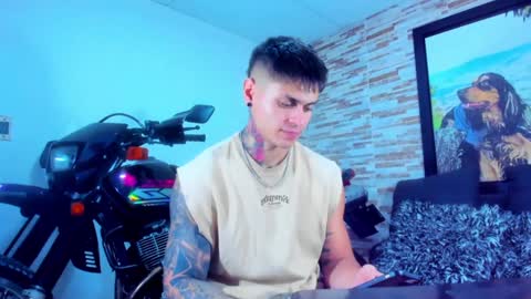 Snapshot of marko_toro__ chatting on January 2025 01:39:01 AM Sebastian online show from January 2025 01:39:01 AM