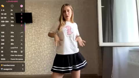 Olivia online show from September 2025 02:28:02 PM