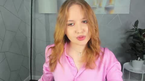 Snapshot of marlyn_owen chatting on May 2026 12:41:01 AM Emmaa online show from May 2026 12:41:01 AM